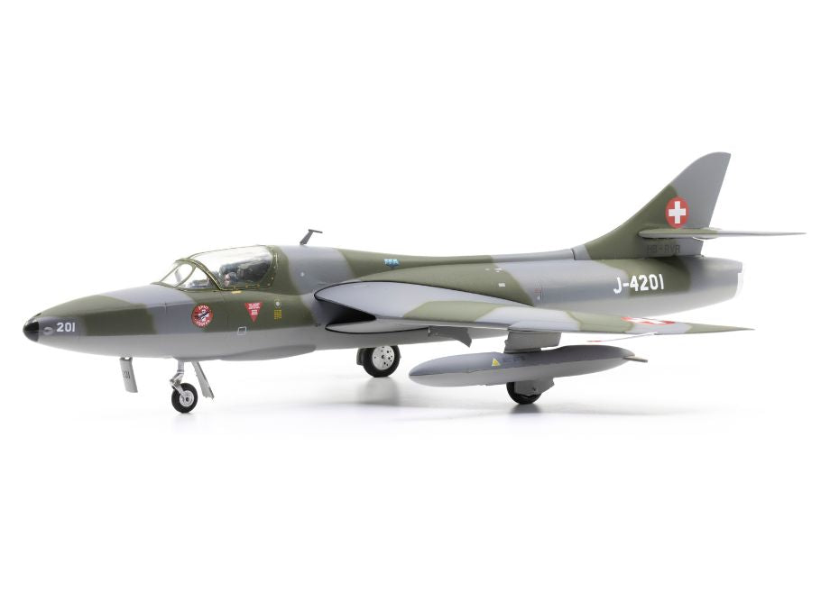Hawker Hunter Mk.68 J-4201 HB-RVR Amici Del Hunter 1:72
