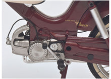 Lade das Bild in den Galerie-Viewer, Motorrad Kreidler Florett Super weinrot 1:10
