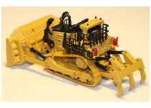 Lade das Bild in den Galerie-Viewer, Cat D11 Track-Type Tractor 1:87
