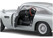 Lade das Bild in den Galerie-Viewer, Aston Martin DB5 silber 1:18
